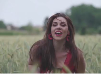 L’aronese Valentina Laureana in semifinale a “Canto italiano”