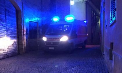 Bimba ha fretta di nascere: parto in auto