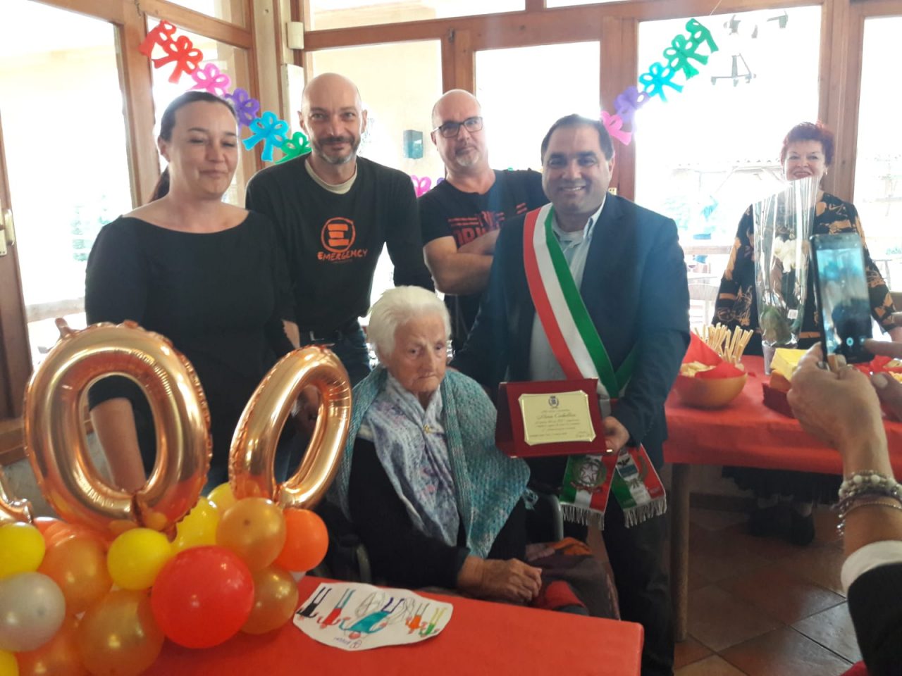 Centenaria a Castelletto: in festa per nonna Maria