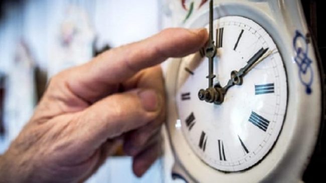 Ora solare 2019 torna nella notte fra 26 e 27 ottobre… sarà l’ultima volta?