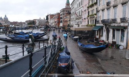 Perturbazione in arrivo. Intanto è acqua alta record a Venezia FOTO