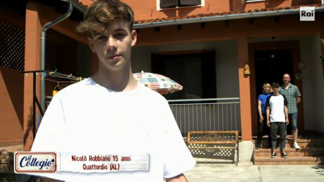 Mancano solo due puntate alla fine del Collegio FOTO