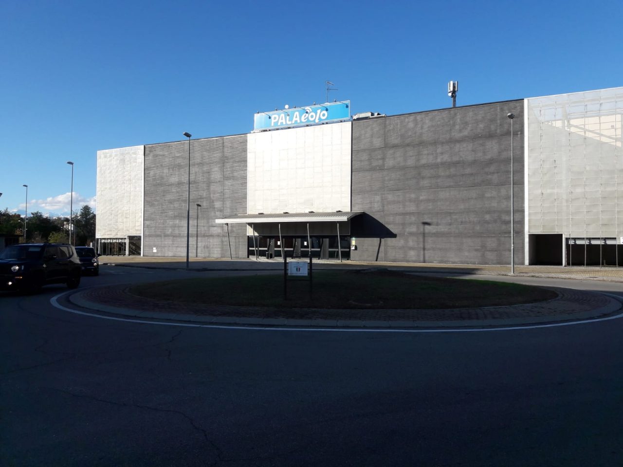 PalaEolo resta chiuso in attesa di ulteriori verifiche