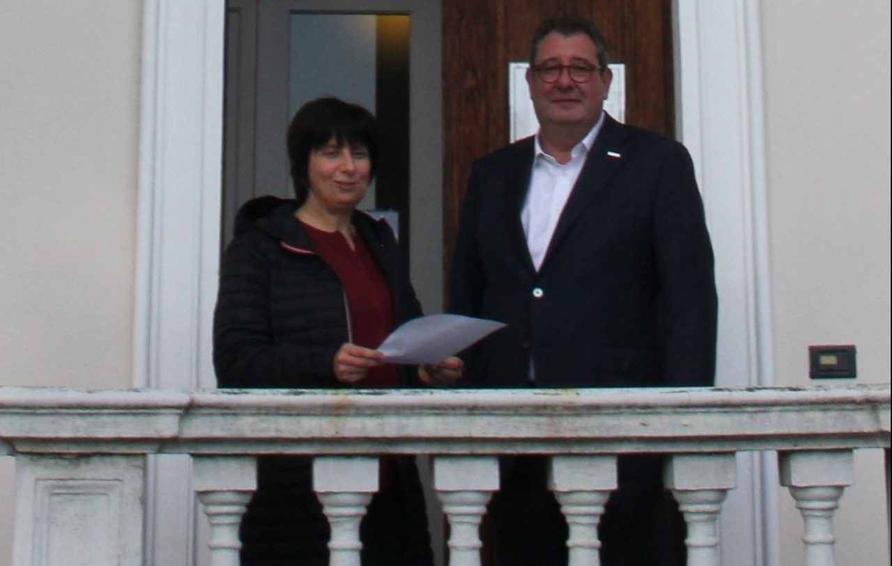 Donati 35 computer all’istituto comprensivo di Momo