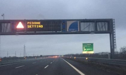 Cammina sulla Torino Milano: fermato dalla Stradale novarese