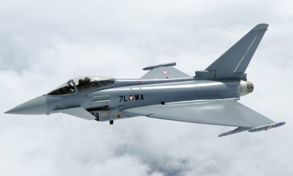 Volo sperimentale nei cieli del Piemonte per il nuovo aereo da caccia Eurofighter Typhoon