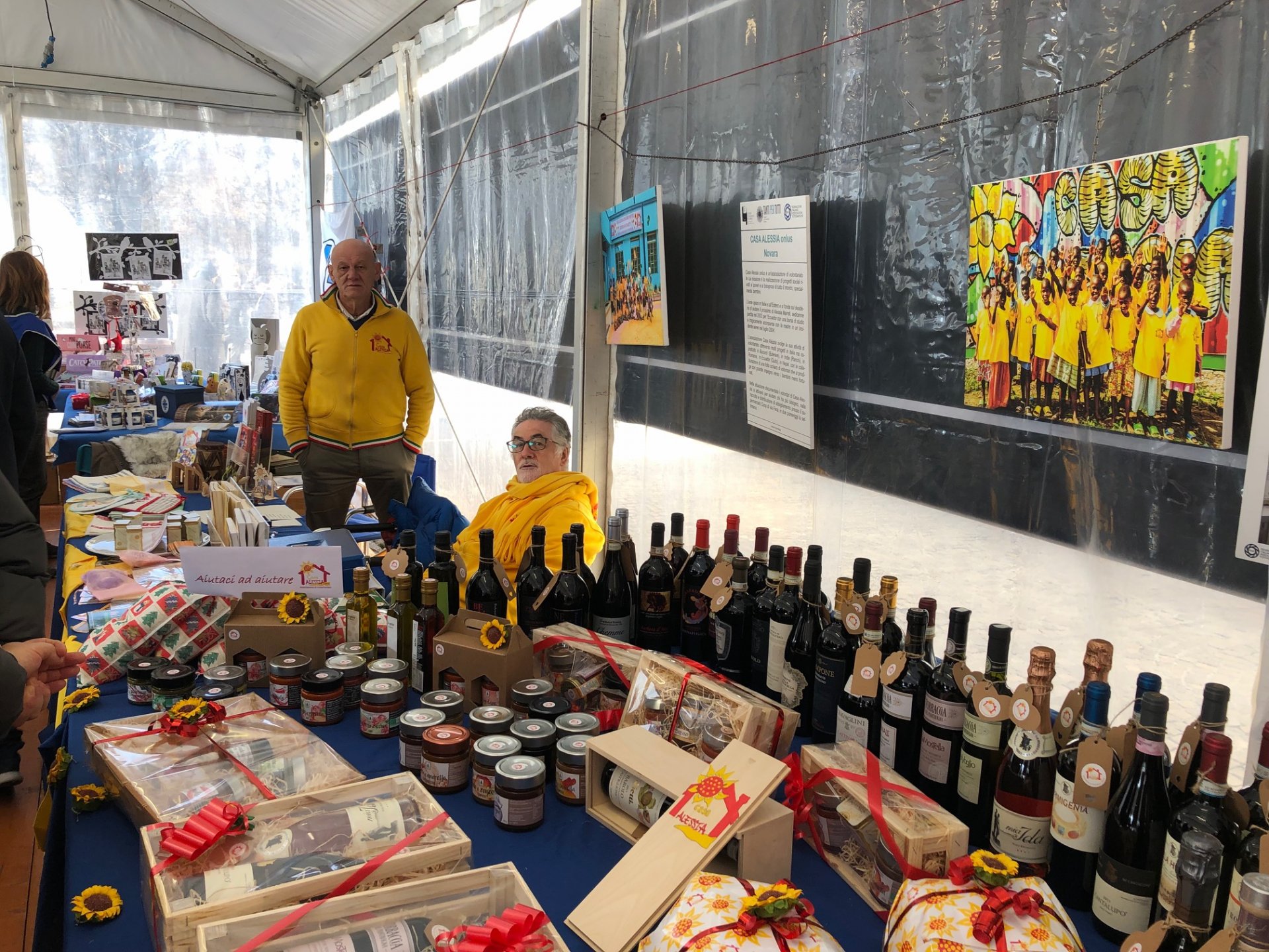 Mercatino solidarietà 4