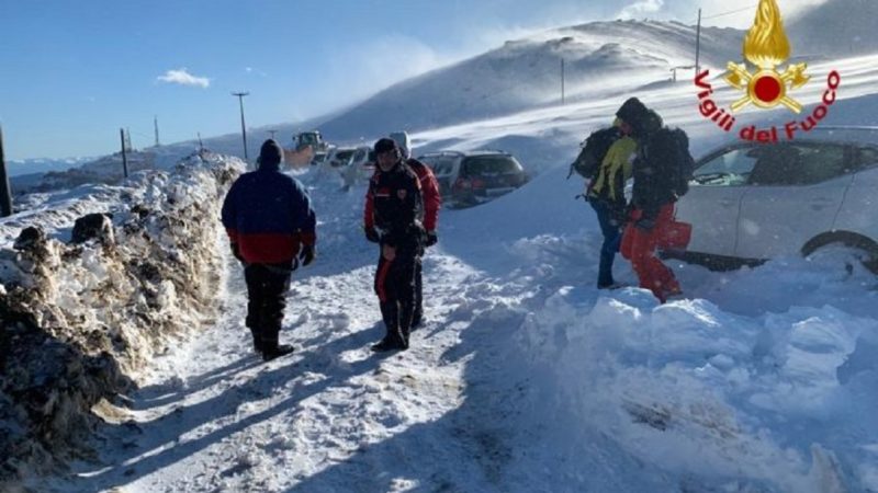 Bufera neve blocca 150 turisti nella stazione sciistica