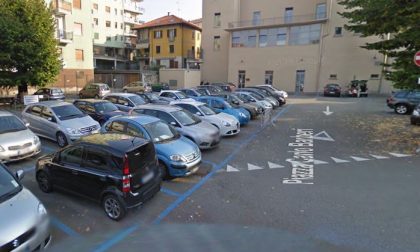 Arona piazzale Barberi gratuito nei weekend di dicembre