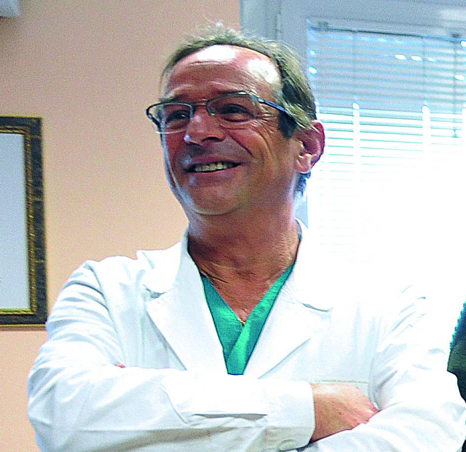 Esplode un petardo: complesso intervento di ricostruzione maxillo facciale al Maggiore per un 43enne