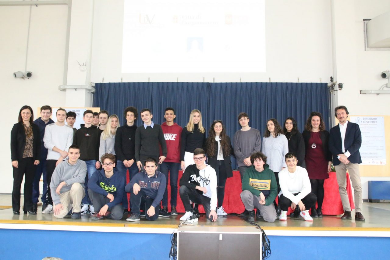 A Borgomanero riparte il ciclo di conferenze dell’Iti Dialogar di scienza