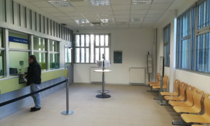 Riqualificazione completa: riapre l'ufficio postale di Gattico
