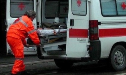 Grave incidente a Cameriano: 19enne investita da un’auto