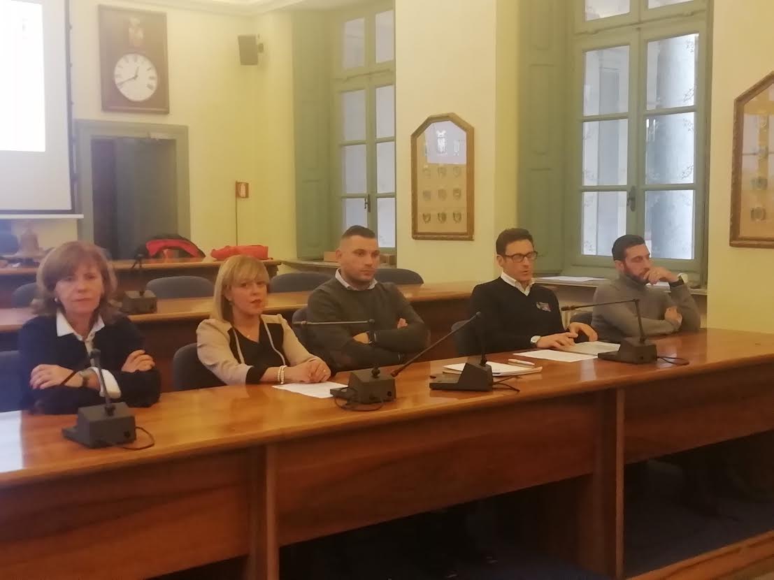 Giovani novaresi studiano da bagnini