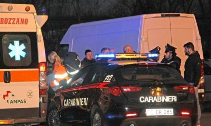 Spara alla moglie malata di tumore e poi si toglie la vita