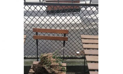 Atto vandalico al Wood di Arona: "Che gusto ci provate?"