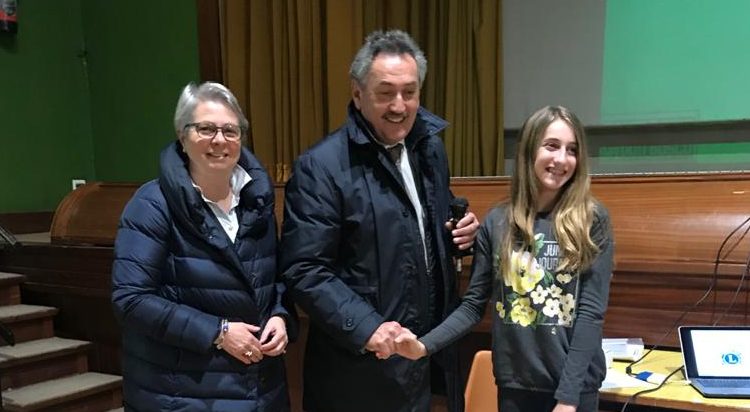 Un poster per la pace a Borgomanero con le scuole e i Lions Host