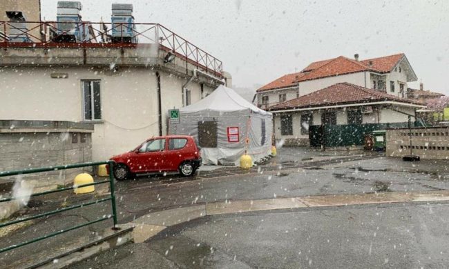 Coronavirus: infermieri al freddo rischiano una polmonite