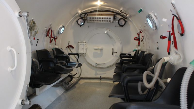 Sub si sente male a Belgirate: portato in ospedale a Borgomanero