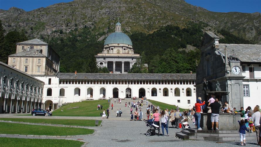 Coronavirus, a Oropa messe a porte chiuse trasmesse via web