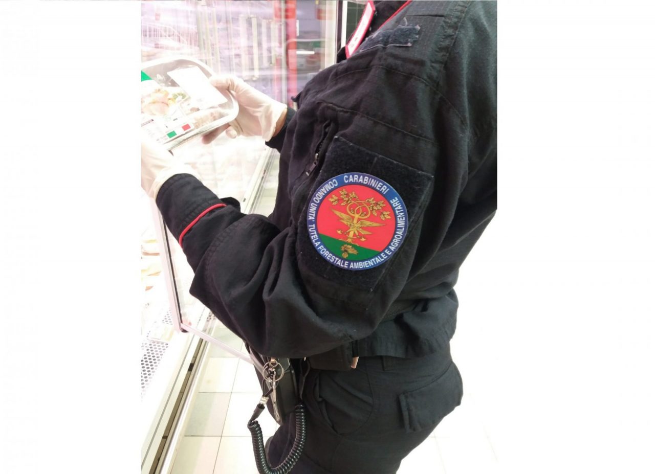 Controlli nei supermercati del novarese: tre sanzioni per 21mila euro