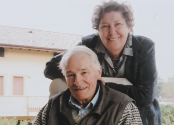 Dormelletto in lutto per lo storico postino Pierino