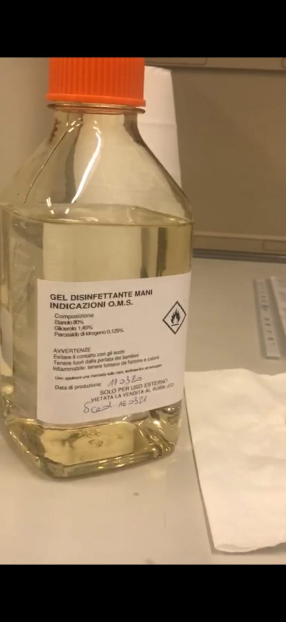 I laboratori di Arpa Piemonte hanno prodotto mezza tonnellata di gel igienizzante in 8 giorni VIDEO