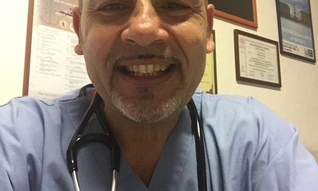 “Tamponi ai vip e non ai medici”: la denuncia del primario