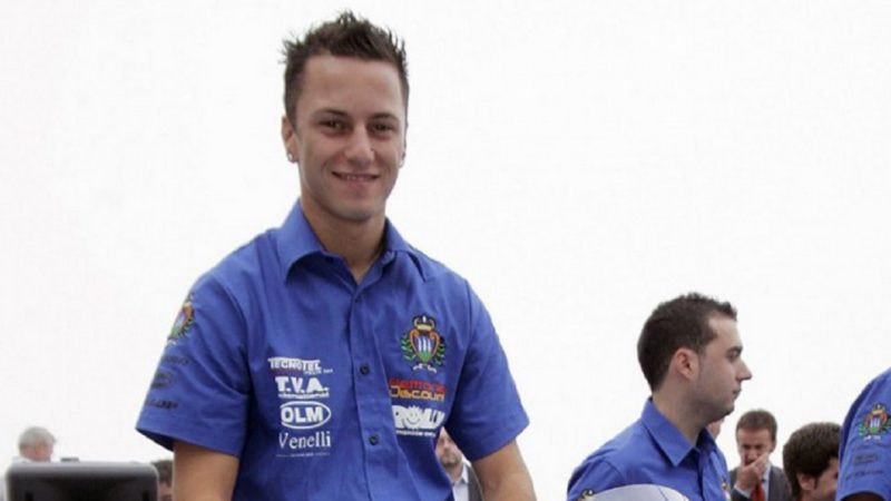 Schianto sul rettilineo: muore a 34 anni ex pilota Motomondiale