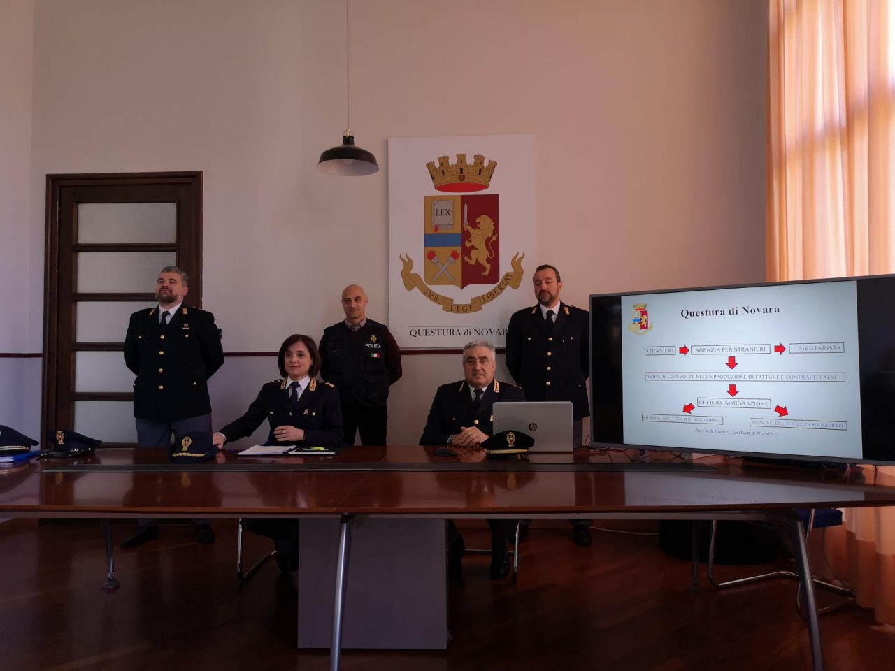 Novara pratiche irregolari per i permessi di soggiorno: 30 denunciati