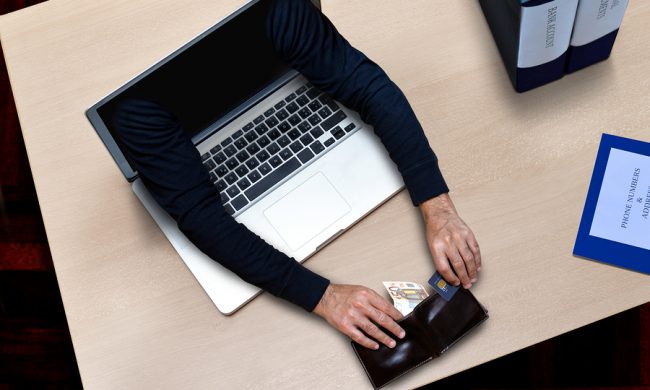 Tentativi di frode bancaria tramite sms, email e telefonate: l’allarme