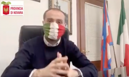 Il presidente della Provincia di Novara dona ai sindaci mascherine tricolore