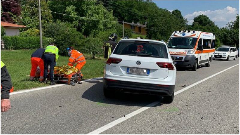 Ghemme schianto lungo la circonvallazione