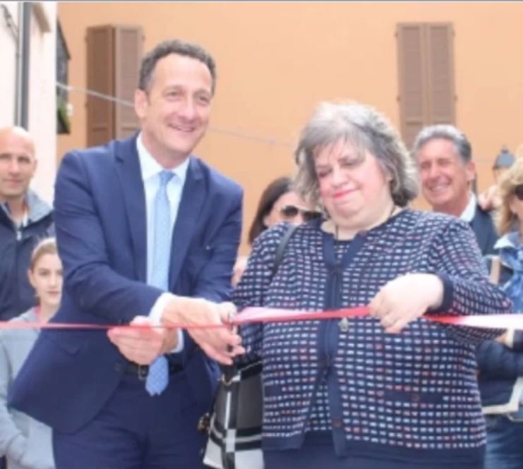 Arona in lutto per Raffaella Sinigaglia: aveva 57 anni