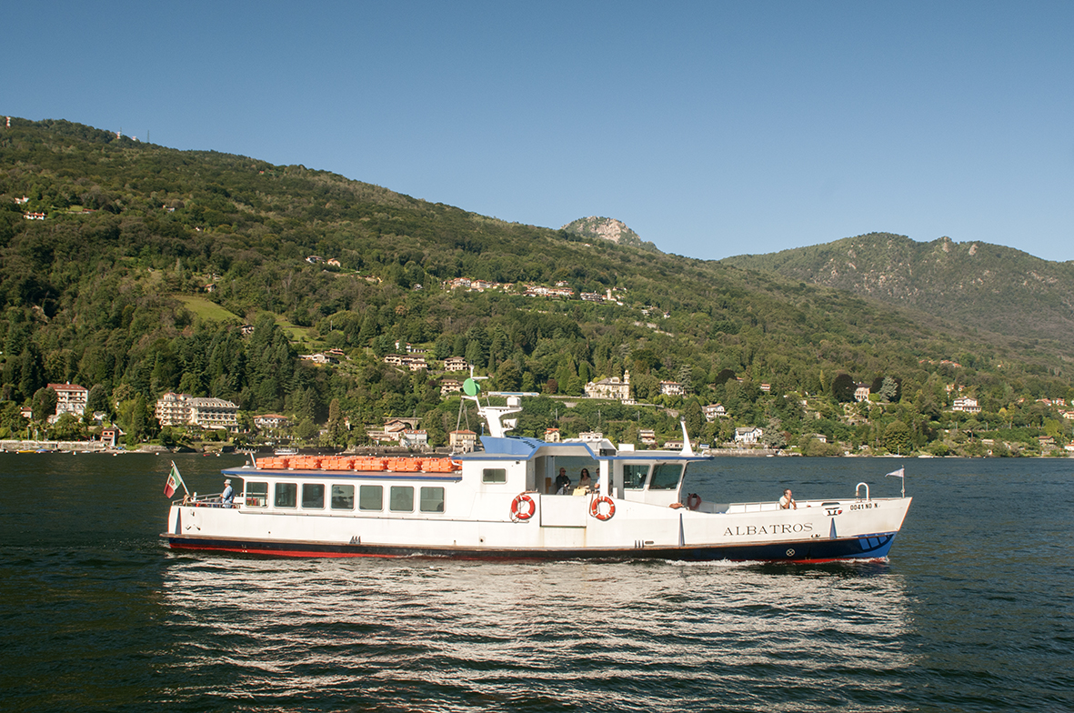 Navigazione lago Maggiore: torna il battello da Arona ad Angera