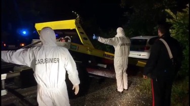 Consulente finanziario trovato morto imbavagliato nella sua auto