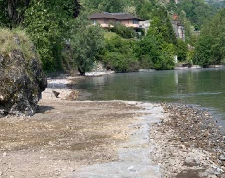 Arona la nuova spiaggia delle Rocchette pronta fra dieci giorni