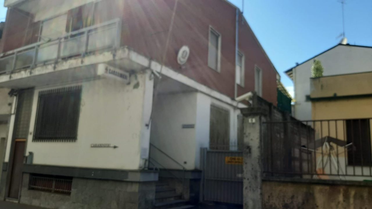 Fara Novarese: uccide l’ex convivente strangolandola