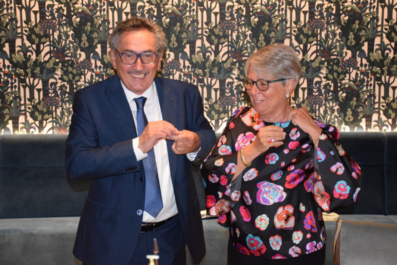 Il nuovo presidente del Lions Club Host di Borgomanero è l’ex sindaco Anna Tinivella