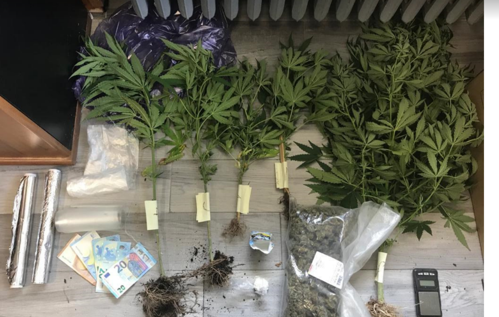 Arrestato 23enne castellettese per detenzione di droga ai fini di spaccio