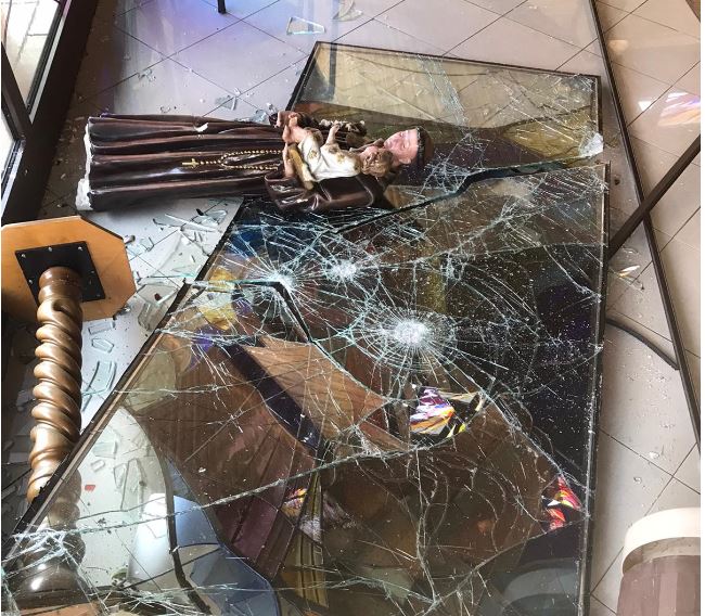 Attacco vandalico alla chiesa di Verbanella