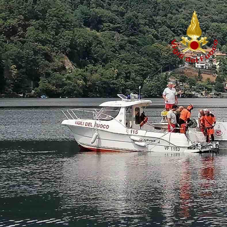 Nuotatore disperso nel Lago D’Orta: individuato un corpo a 137 metri di profondità