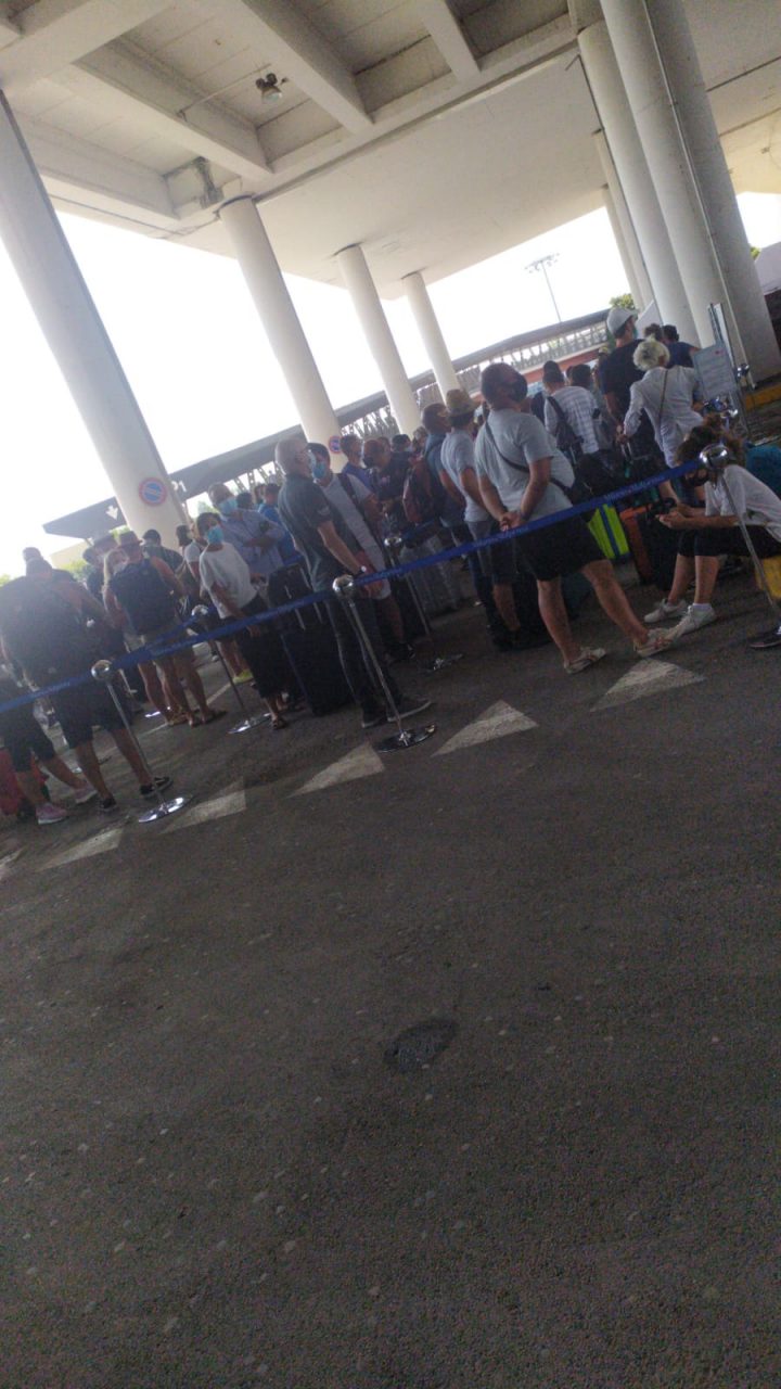 Tamponi: il Piemonte manda rinforzi a Malpensa