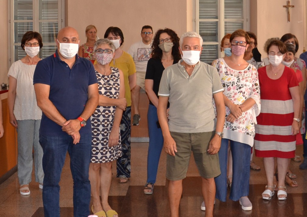 A Borgomanero la festa in Comune per la pensione di Carmelo Giunta