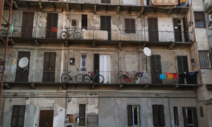 Novara controllato stabile in corso Milano: 38 persone identificate