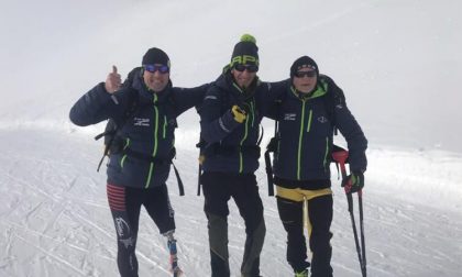 Camminano 342 chilometri in montagna con una gamba amputata