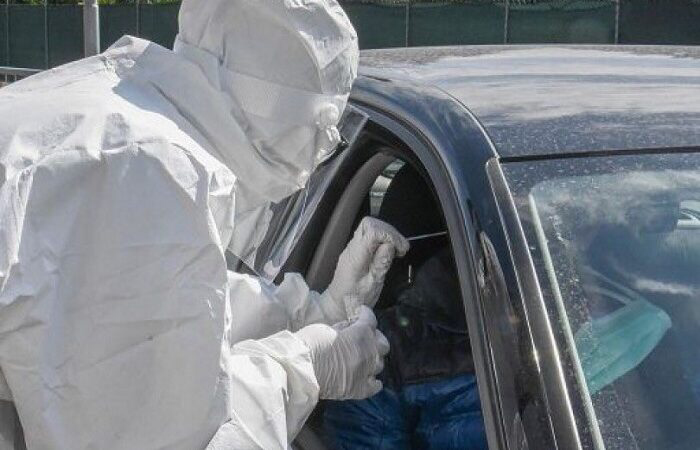 Tamponi ai bambini: è boom a Novara