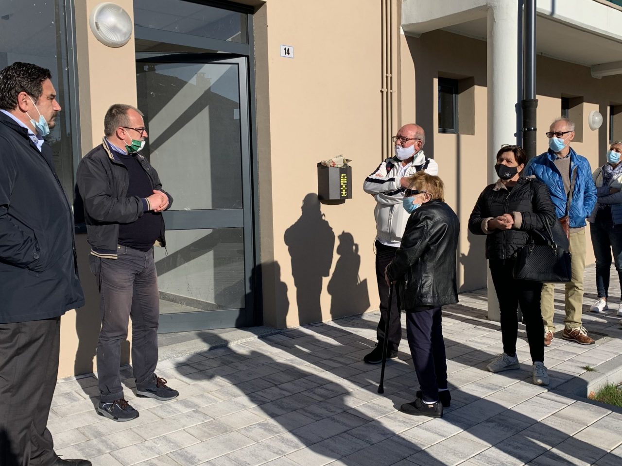 Novara consegnati i primi alloggi in via Bianchetti