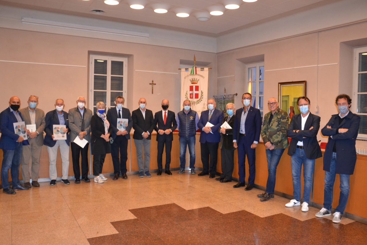 I Lions Host di Borgomanero festeggiano 60 anni dalla fondazione con un libro