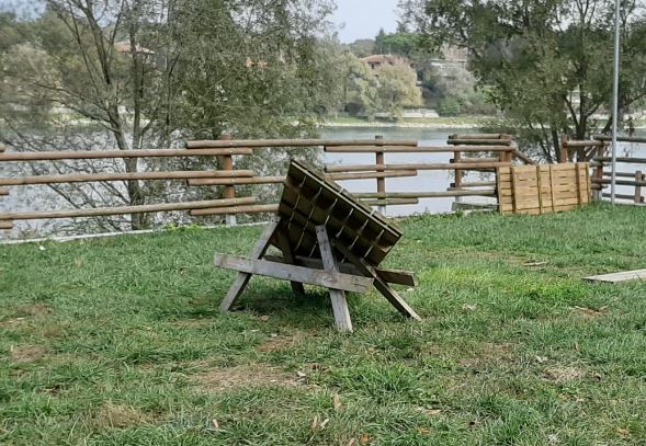 Vandali all’area attrezzata di Ticino Panni a Castelletto
